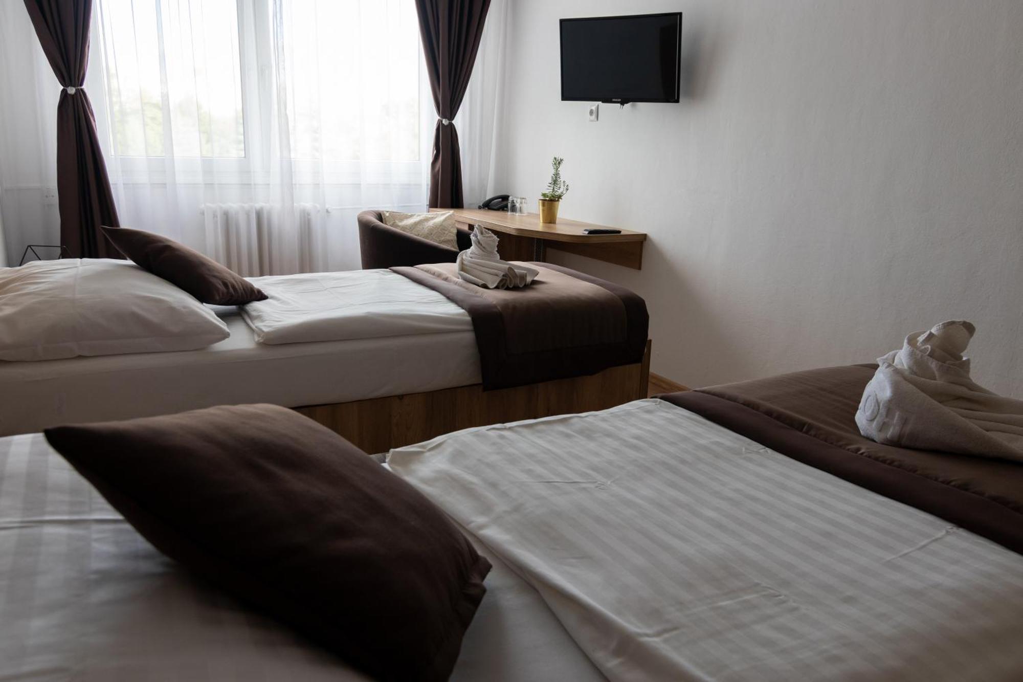 Garni Hotel Akadémia Kosice Bagian luar foto